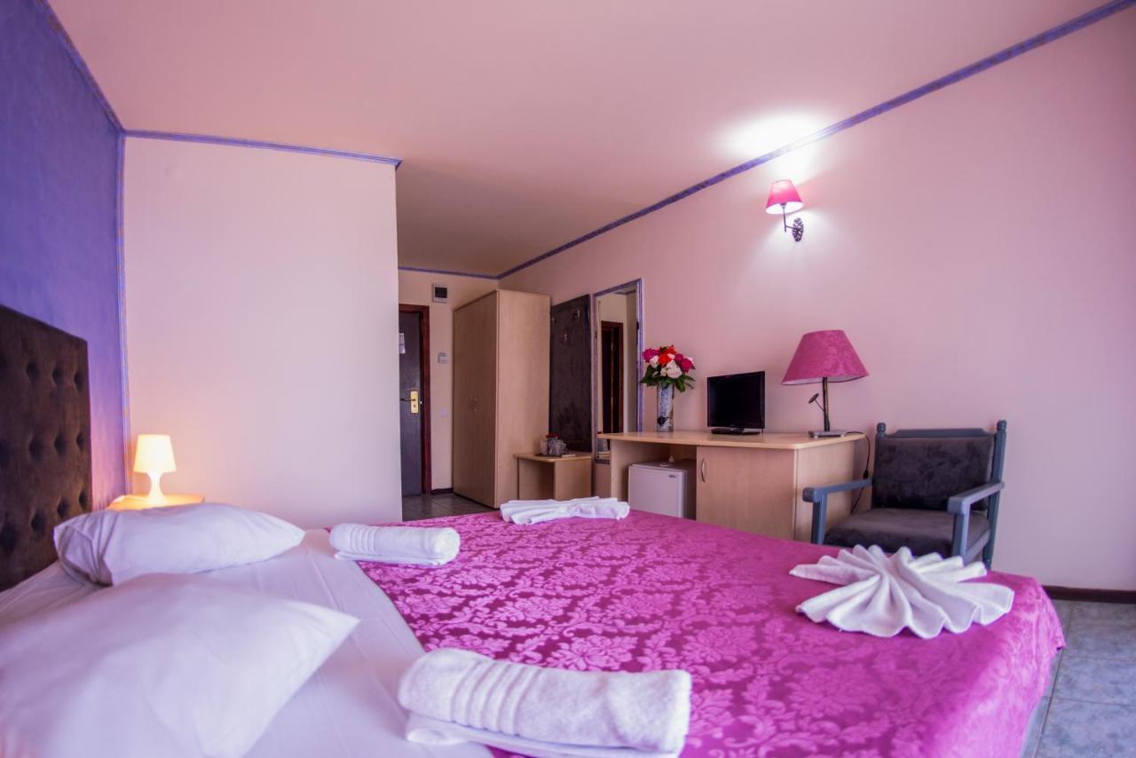 Voila Mamaia Hotell Exteriör bild