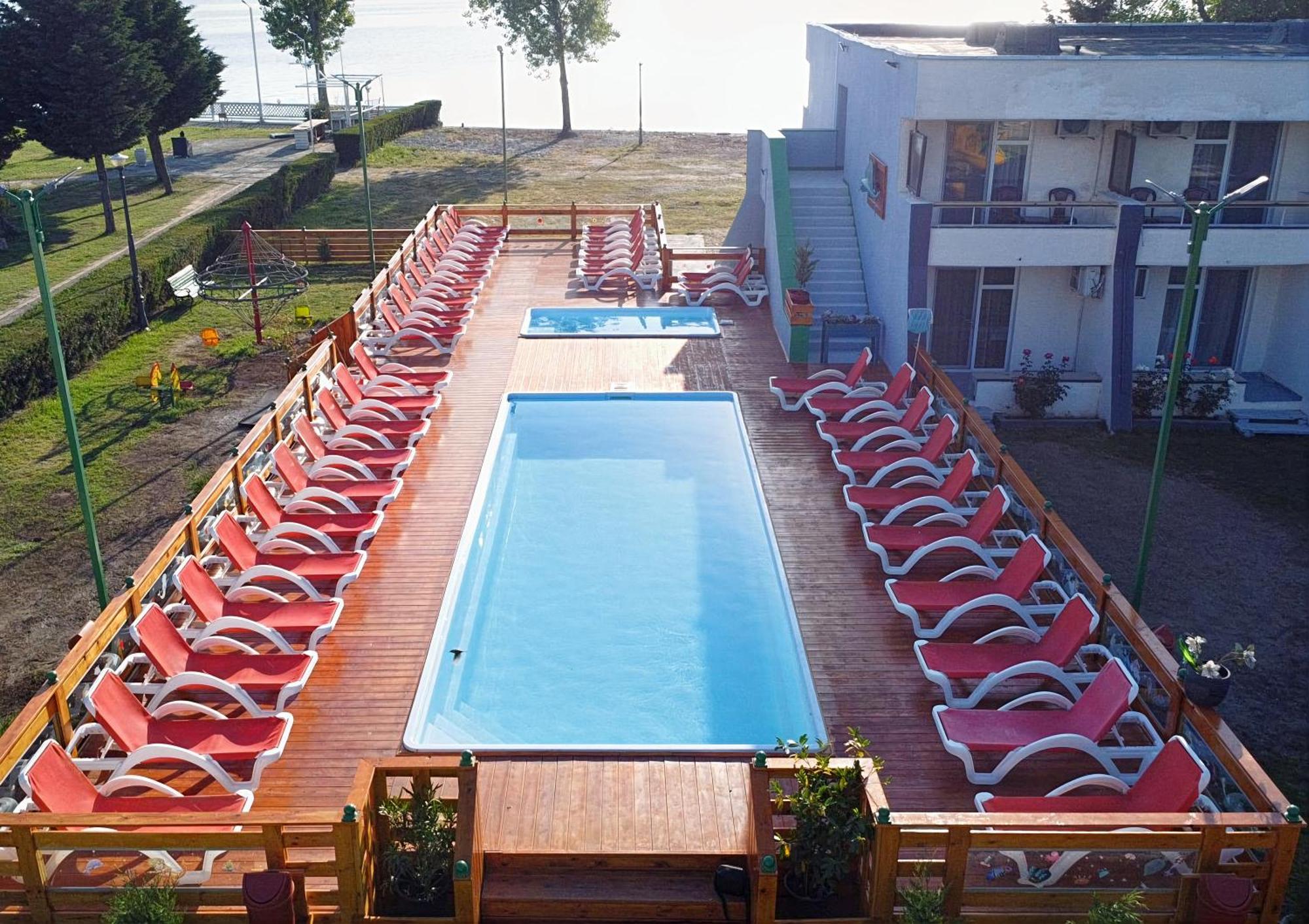 Voila Mamaia Hotell Exteriör bild