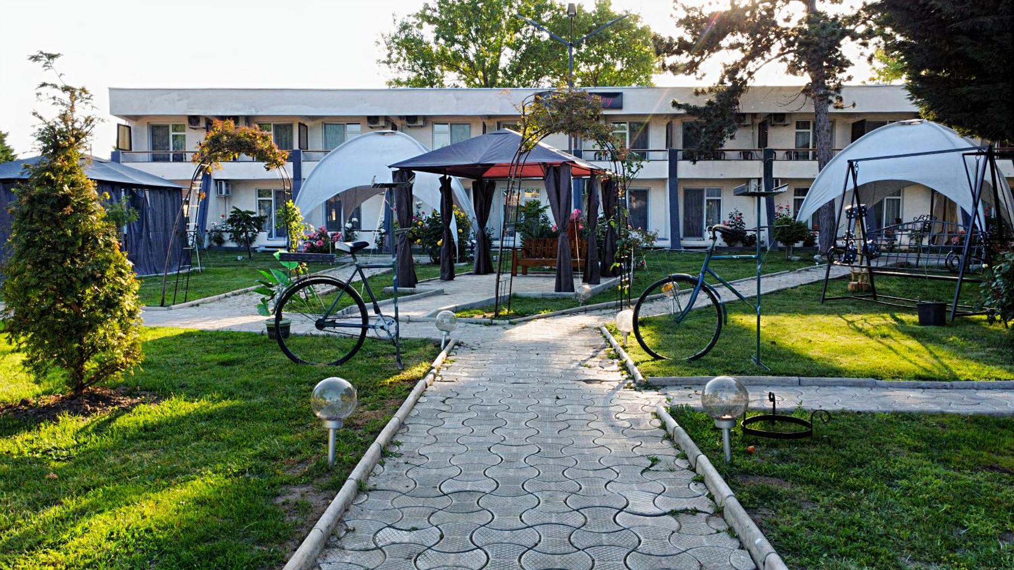 Voila Mamaia Hotell Exteriör bild