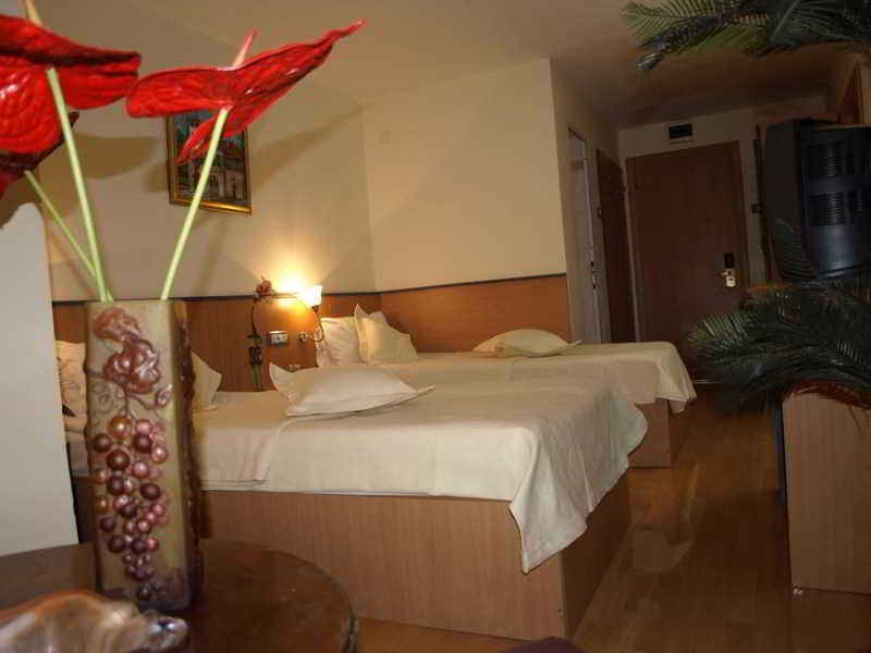 Voila Mamaia Hotell Exteriör bild