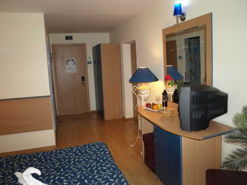 Voila Mamaia Hotell Exteriör bild