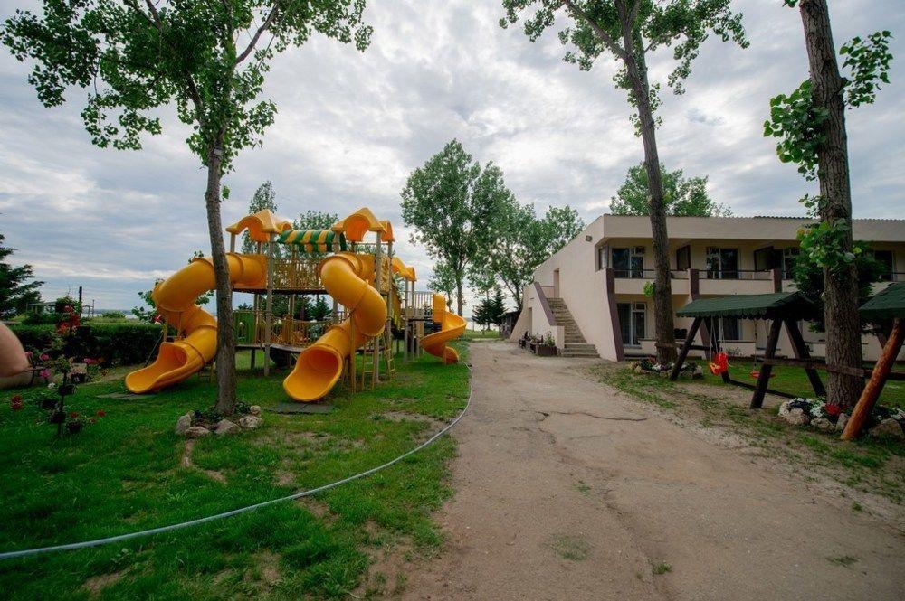 Voila Mamaia Hotell Exteriör bild