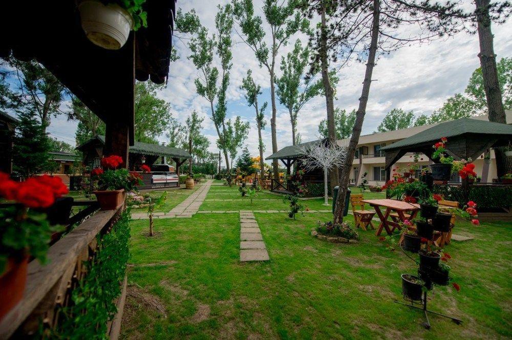 Voila Mamaia Hotell Exteriör bild
