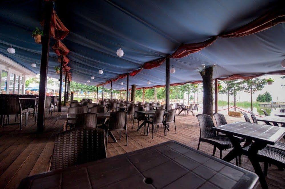 Voila Mamaia Hotell Exteriör bild